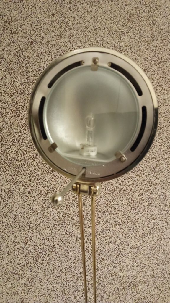 Lampa stołowa metalowa