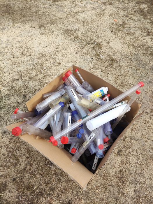 Тубус з сверл. Пластиковий пенал, коробка. Футляр для приманок, блесни