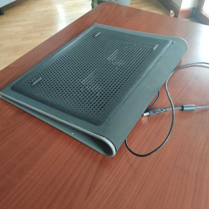 podstawka chłodząca pod laptopa TARGUS AWE55EU na USB