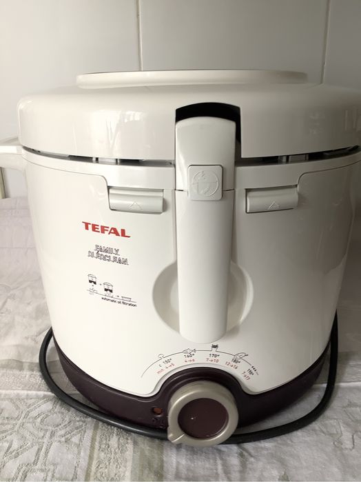 Fritadeira Tefal como nova