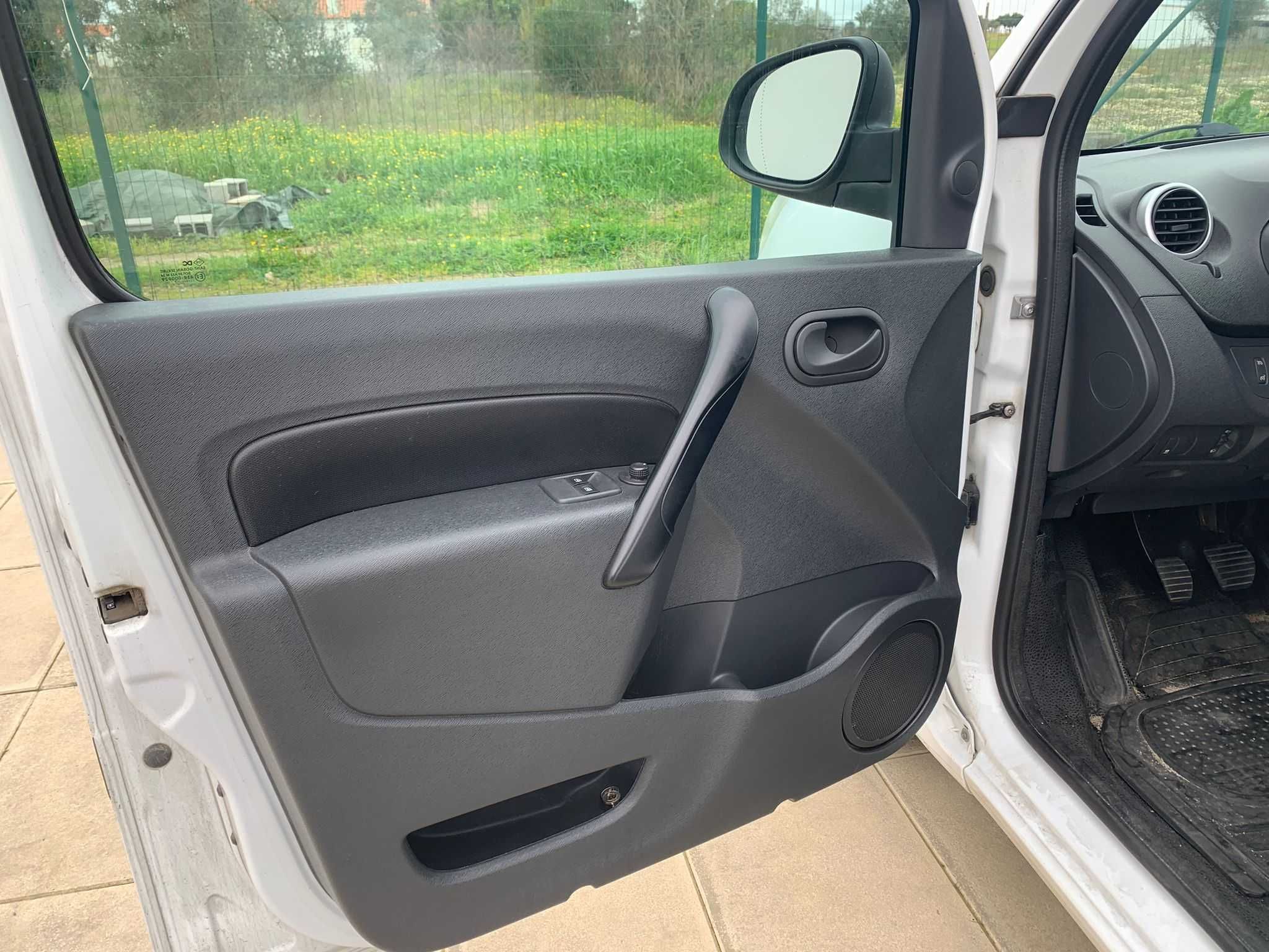Renault Kangoo 1.5 dci 75cv