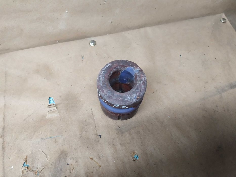 Opel Vectra A відбійник отбойник на передні стійки б/у оригінал GM