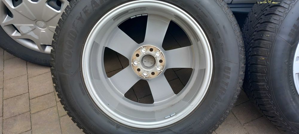 Koła zima AUDI Q7 4M , 8x18, 5x112, ET25 , GOODYEAR 255/60R18 M+S, bdb