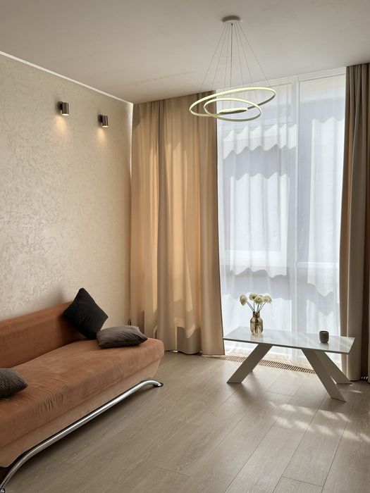 Сдам квартиру с балконом у моря ,1к посуточно в клубном доме,хозяин