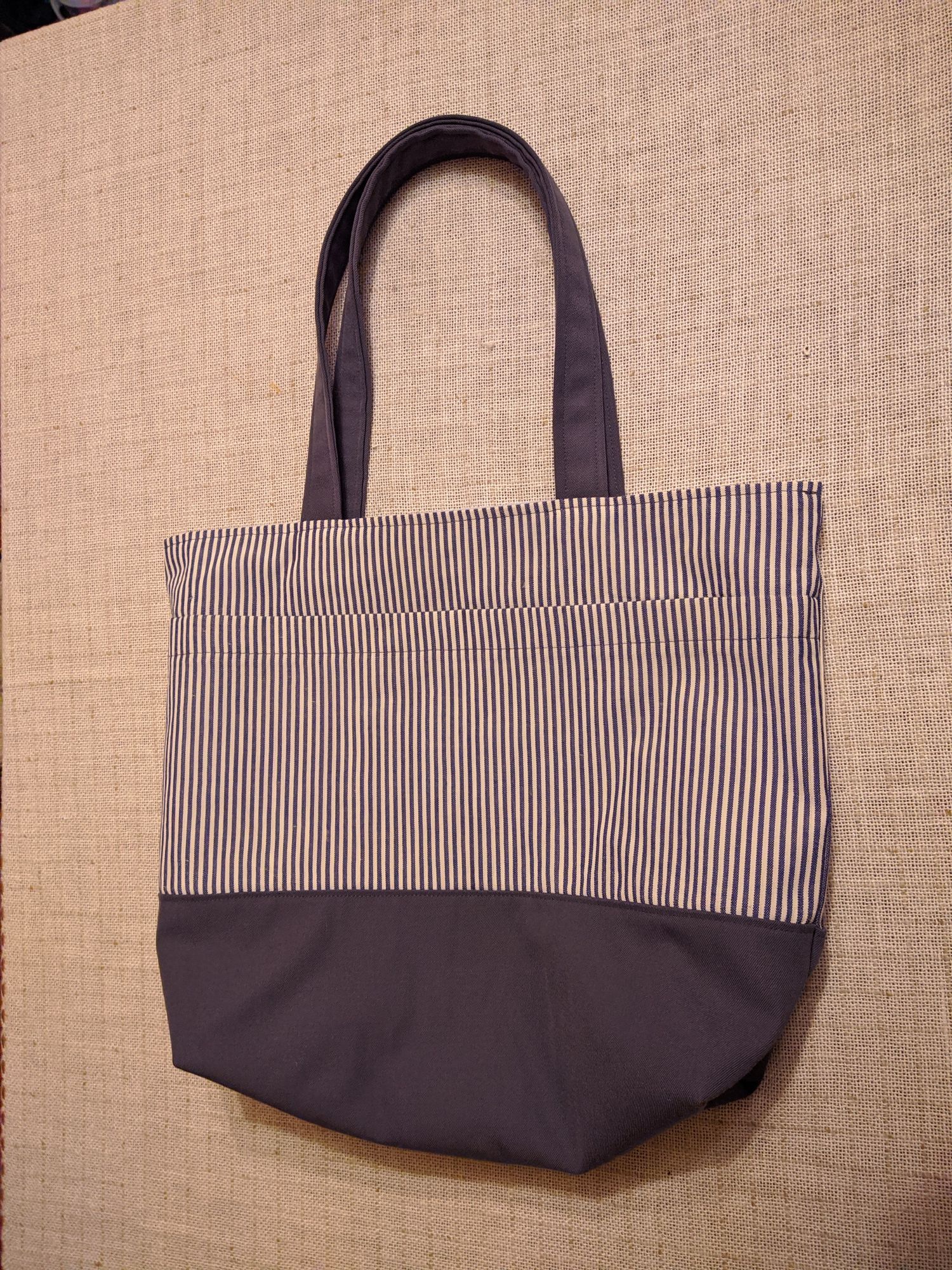 Torebka shopper wykonana ręcznie z 2 kieszeniami z przodu (handmade)