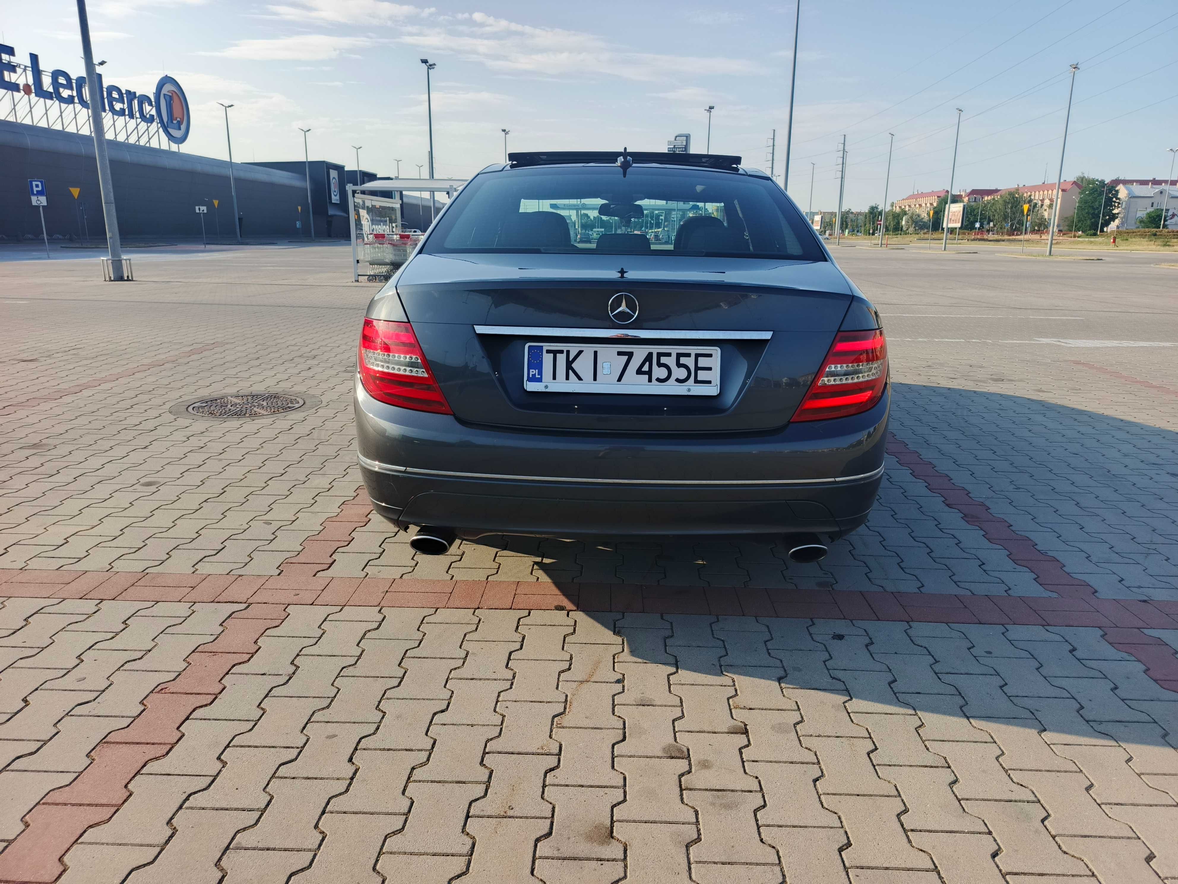 Mercedes Benz W204 320CDI
