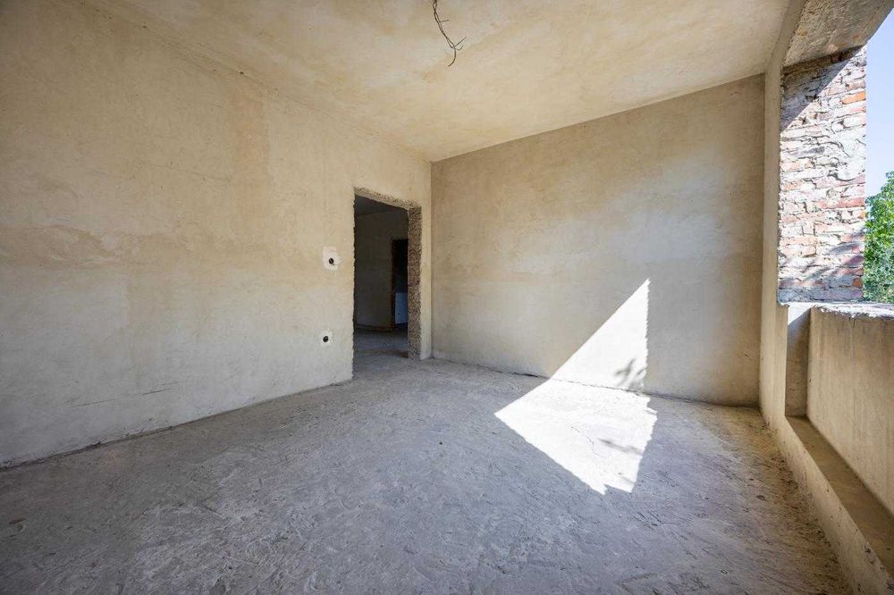 Продаж будинок м. Винники/введ. в експлуатацію,всі комунікації/ Львів