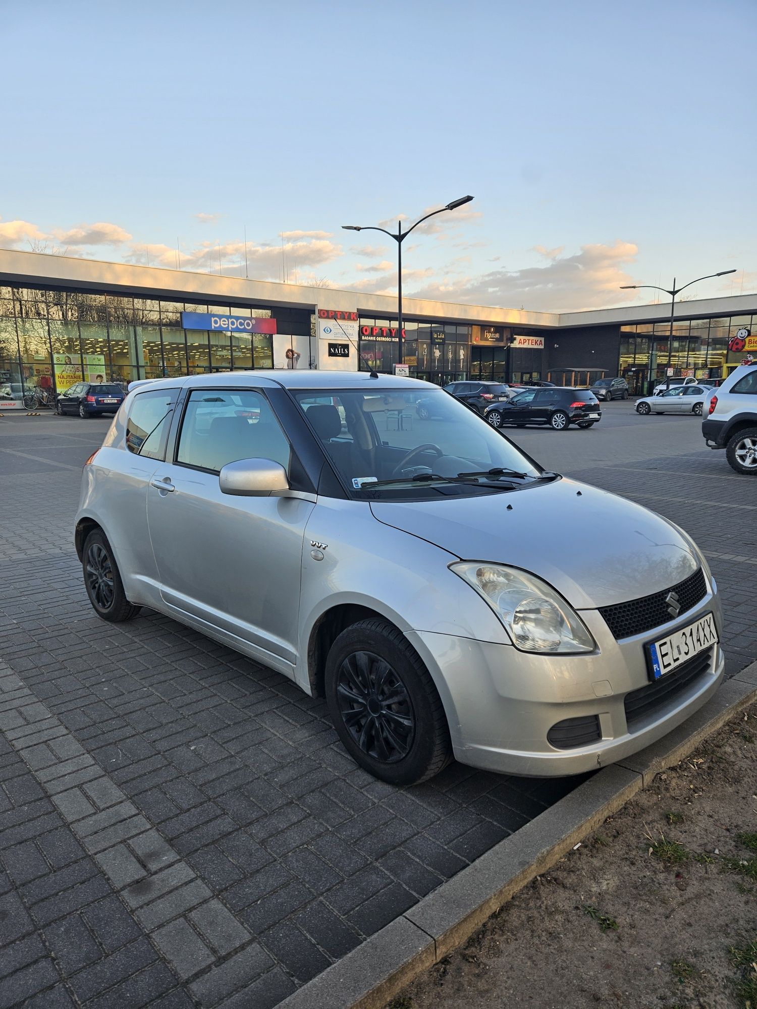 Suzuki swift 1.5 102km 2005 uszkodzony silnik