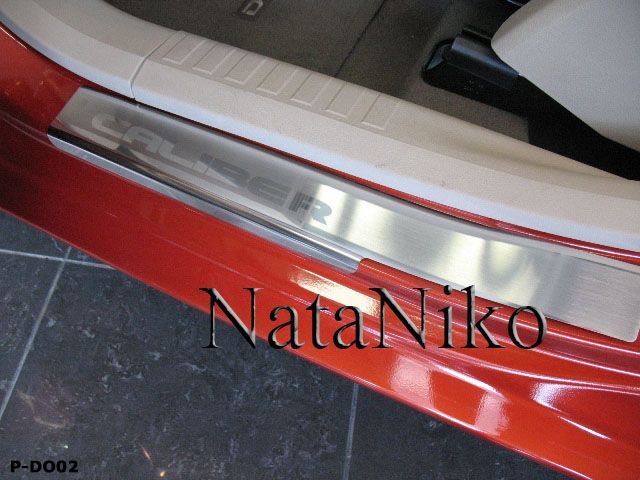 Накладки на пороги Dodge Avenger Caliber Journey NITRO Lancia Ypsilon