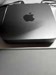Aple MacMini - zestaw z klawiaturą Apple oraz magic mouse