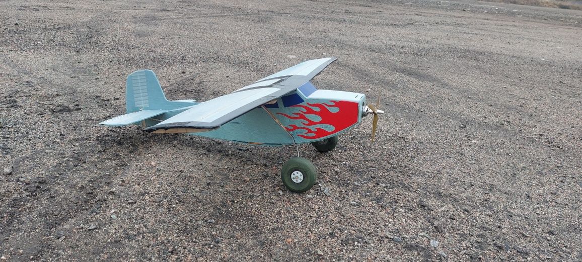 Літак RC. Chopper STOL