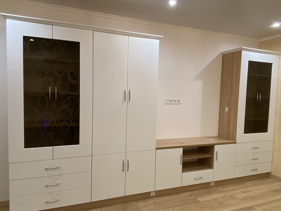 Кухні, шафи, гардеробні, меблі в передпокій та для дитячих кімнат