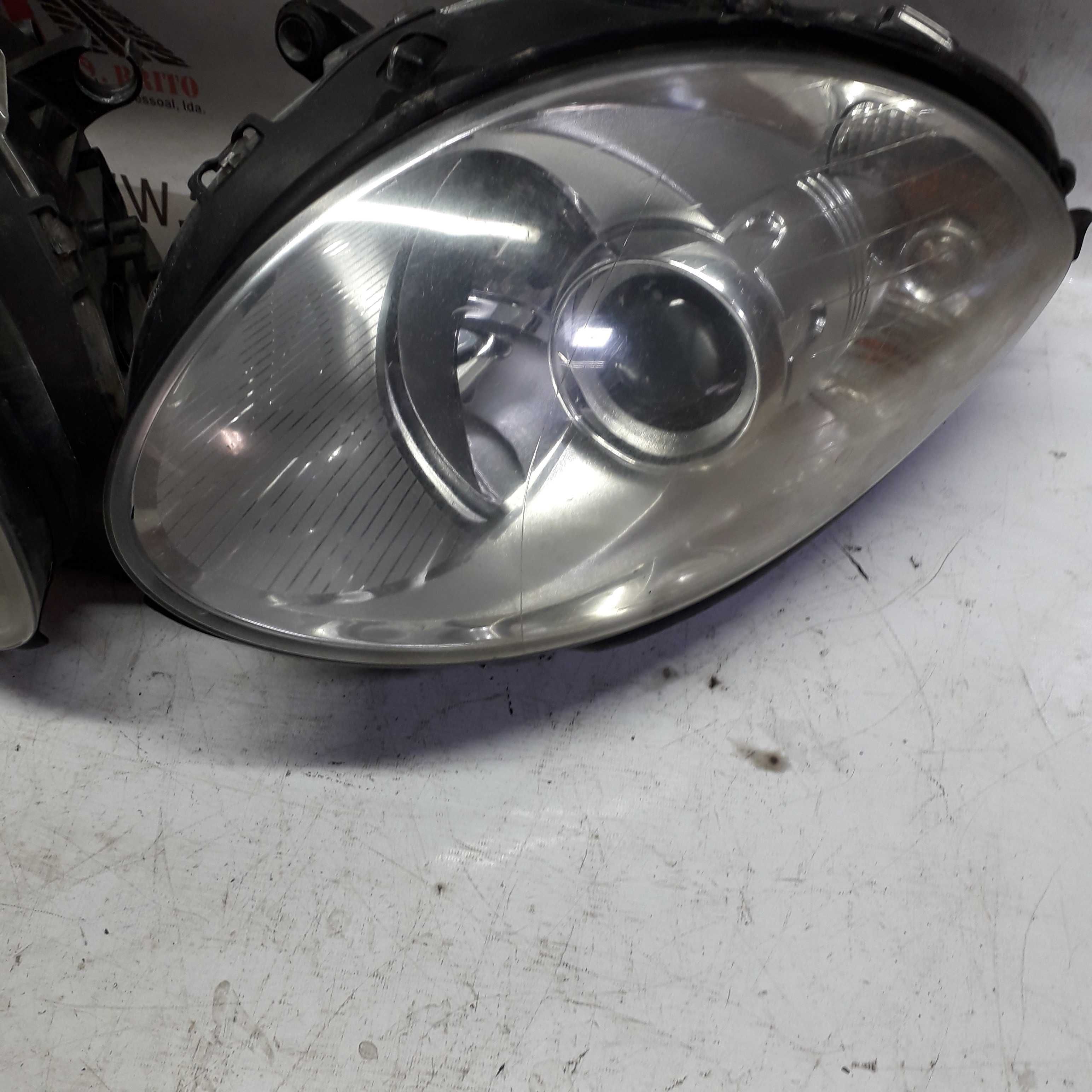 Farol para Mercedes R320 lâmpadas normais