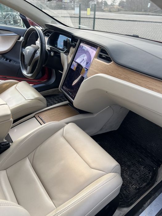 Тесла s 2018 75D Tesla S dual motor