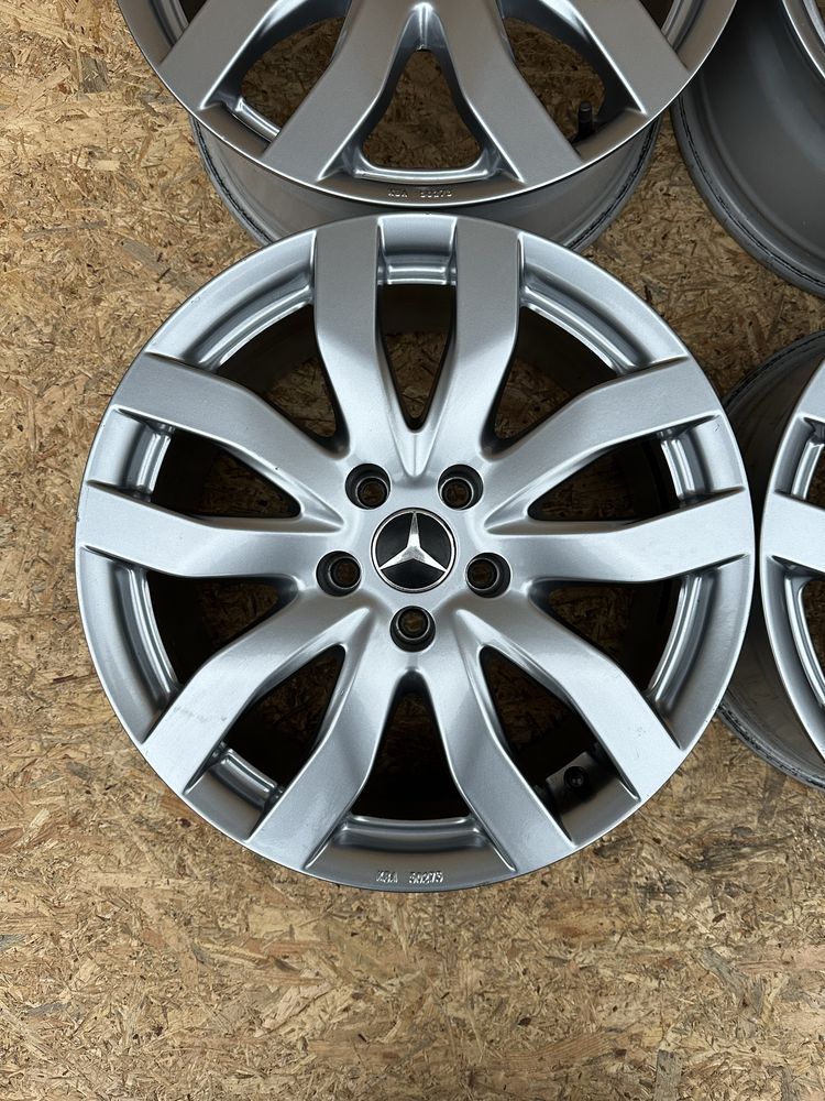 Диски5/112 R17 ET35 цо(діа)66.6 Вольцваген, Мерседес титани