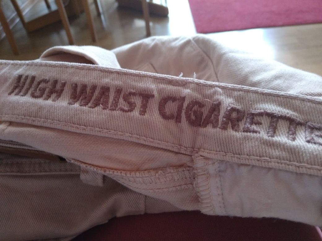 Jeansy Patrizia Pepe w bardzo dobrym stanie.High waist cigarette.