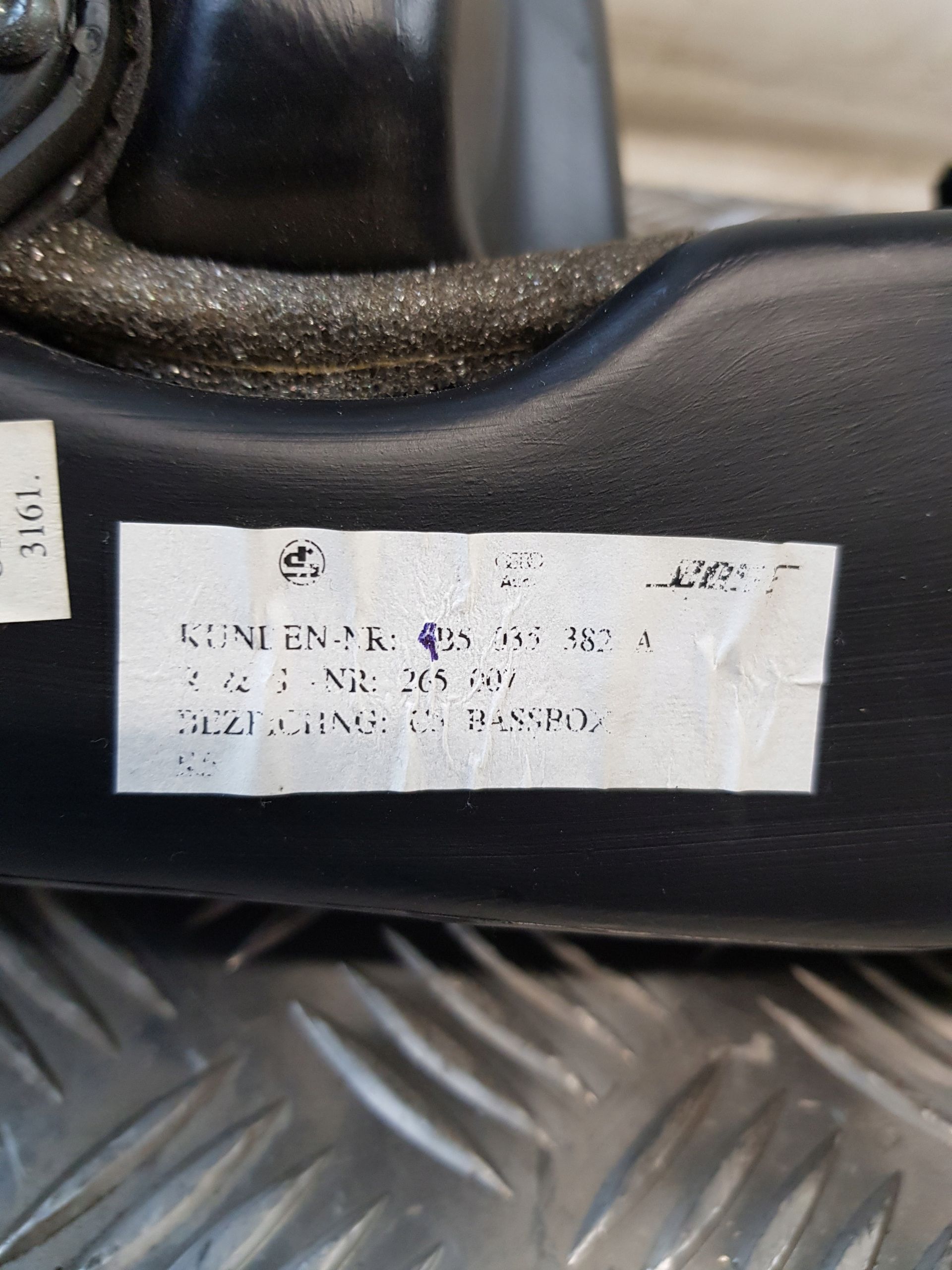 Subwoofer Bose głośniki Wzmacniacz Audi A6 C5 Sedan
