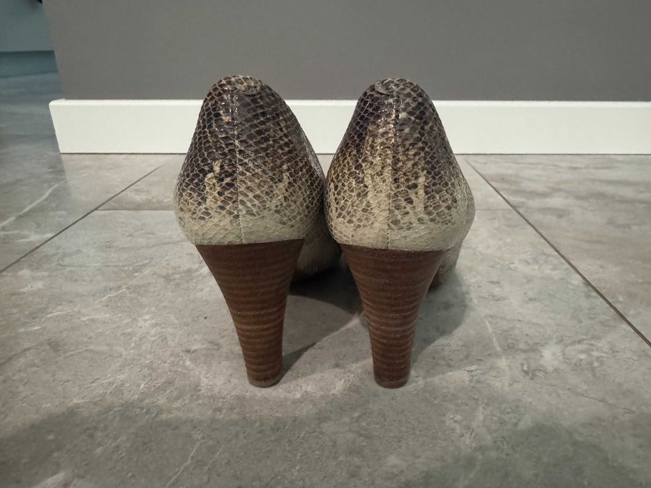 Туфлі жіночі Geox сірий змія 40 розмір