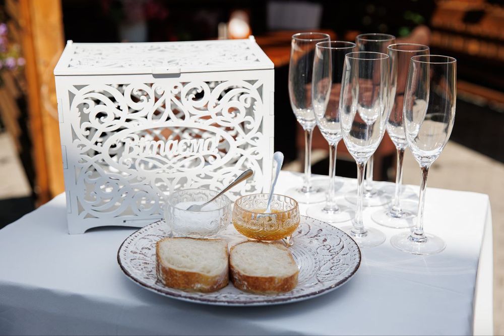 Весільна коробка на гроші