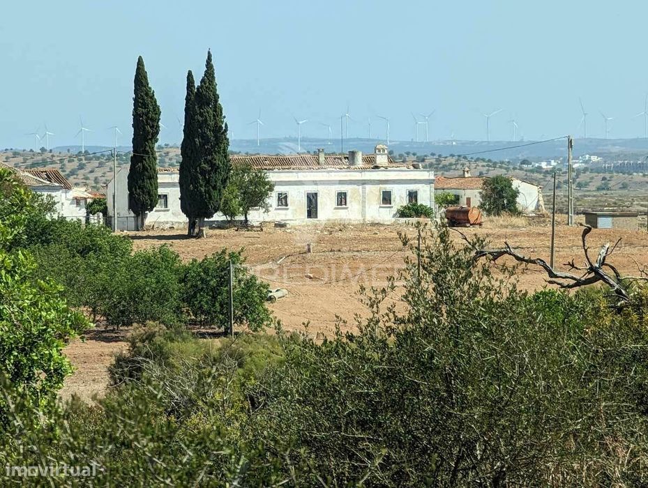 Quinta em Castro Marim, 36 ha, 1125m2 urbano, premium