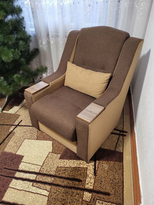 Крісла 2шт стан нового по 3000