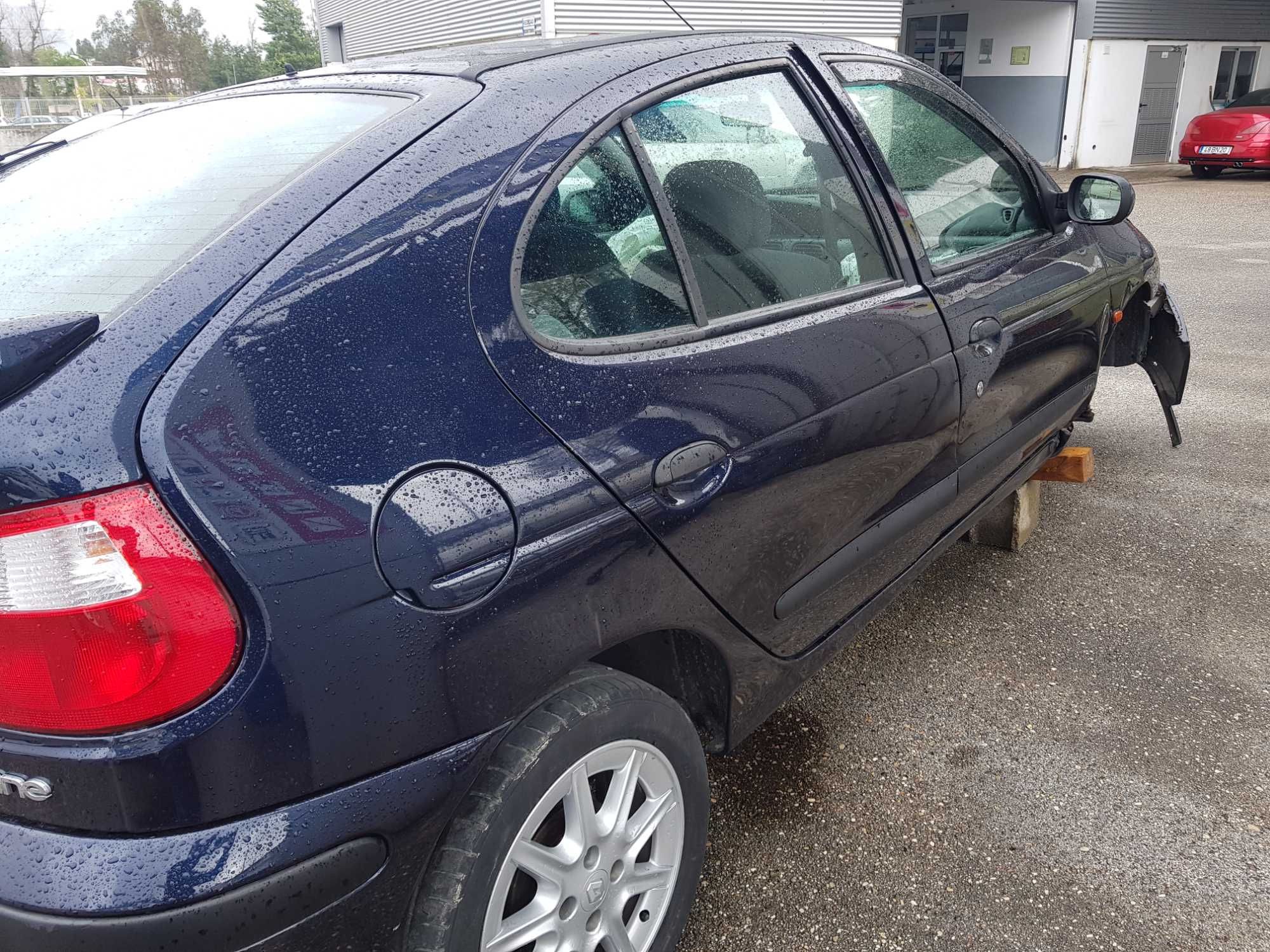 Renault Megane p/ peças  recondicionado há 6 meses