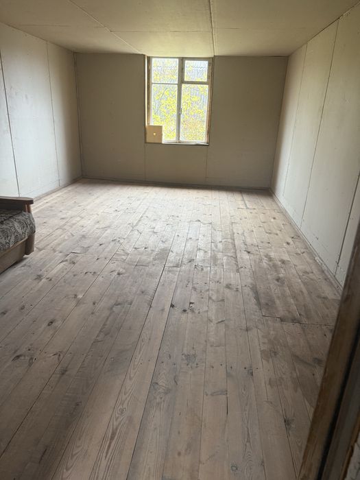 Дачя Пороскотень СТ Гвардієць 1