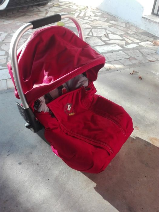 Cadeira de bébé para carro Play Mickey Grupo 0+
