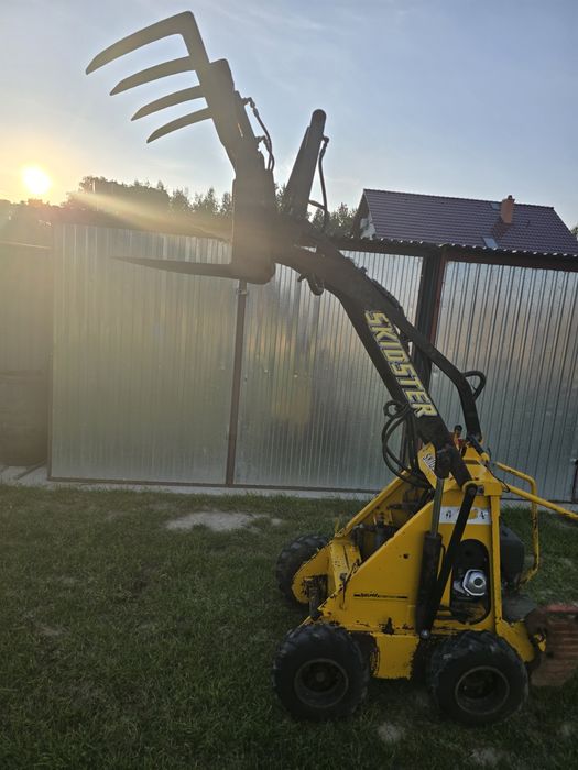 Miniładowarka Skid Steer 4x4