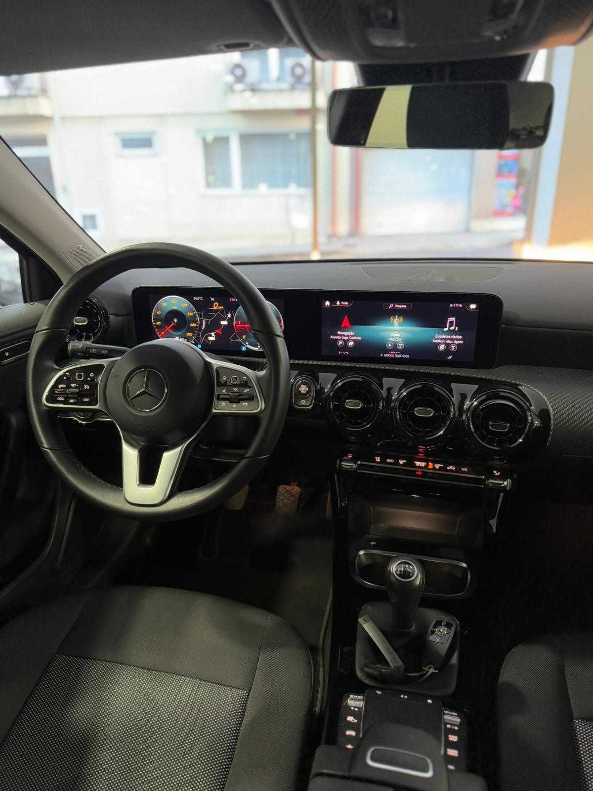 MERCEDES-BENZ A180d (Só com 71 059 km)
