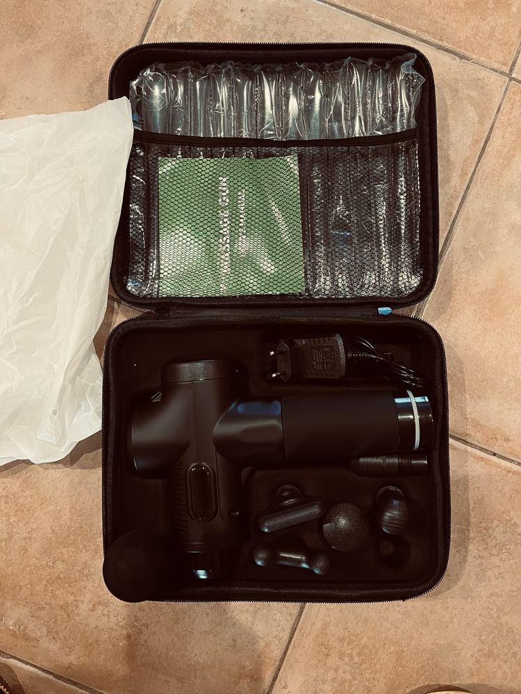 Pistola de massagem nova