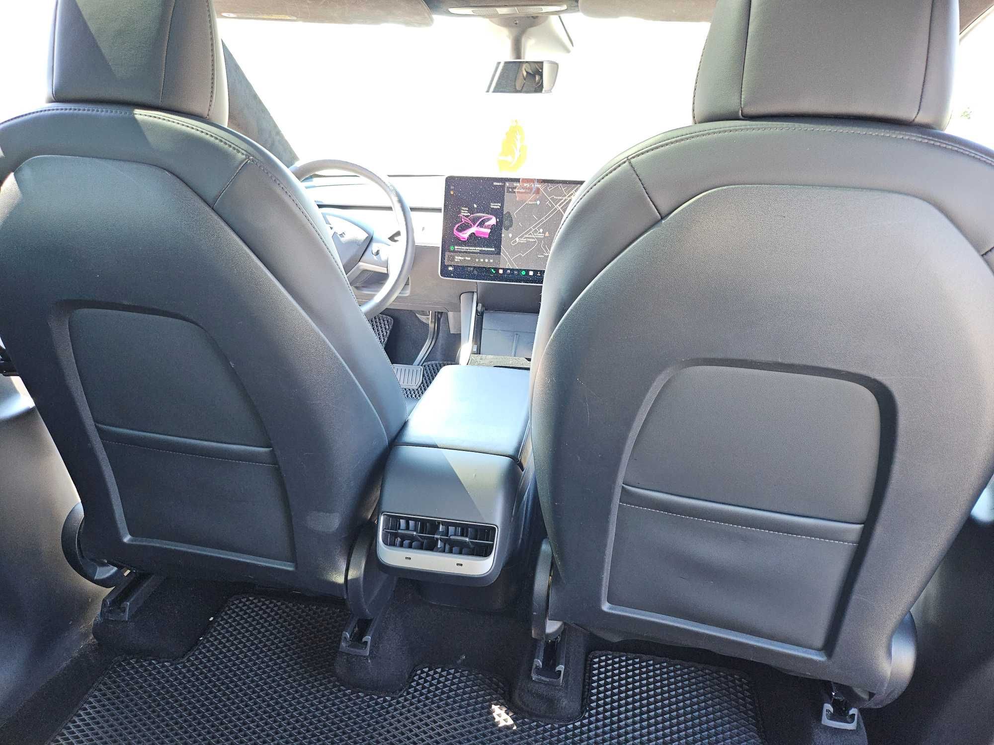 Продам машину Tesla Model Y 2020