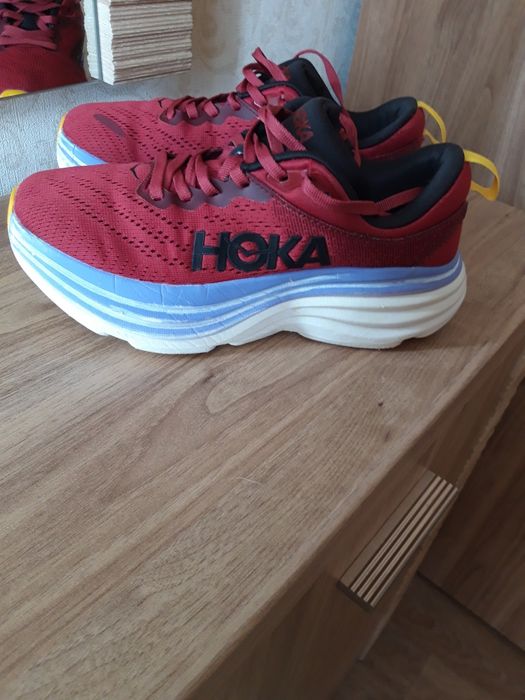 Кросівки Hoka Bondi 8