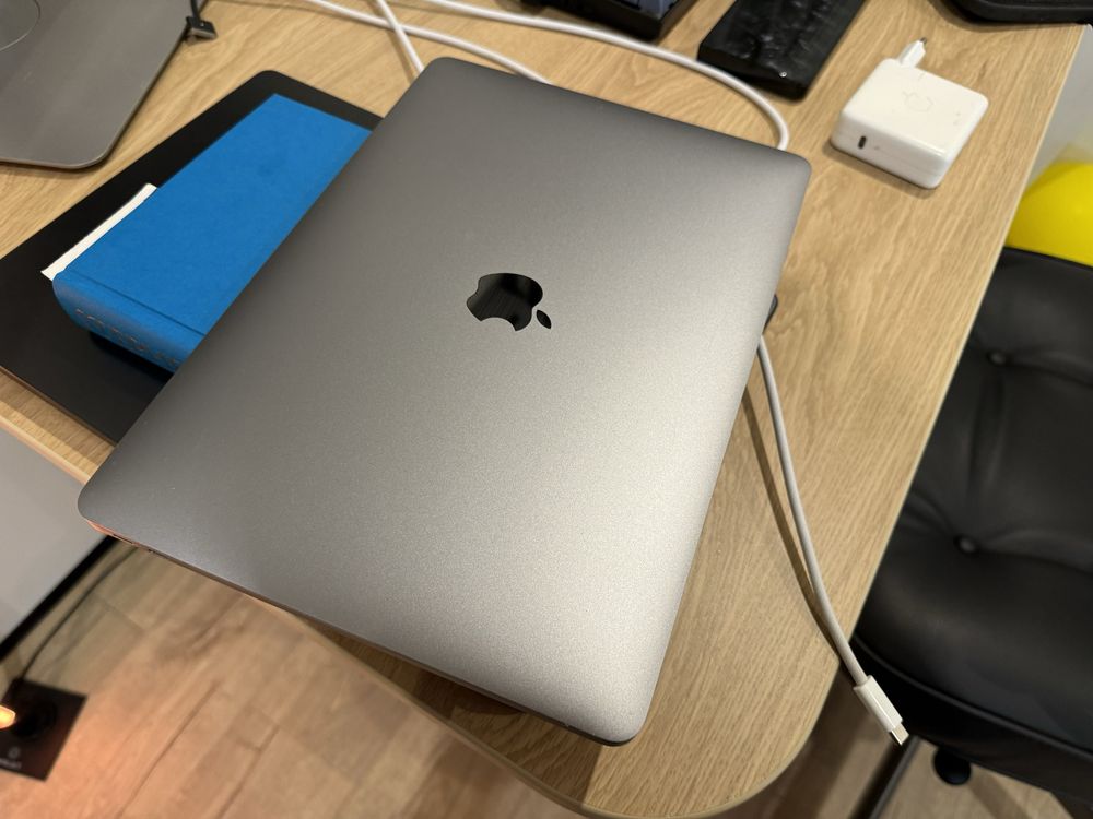 MacBook Pro 2016 13 дюймів 256 Гб