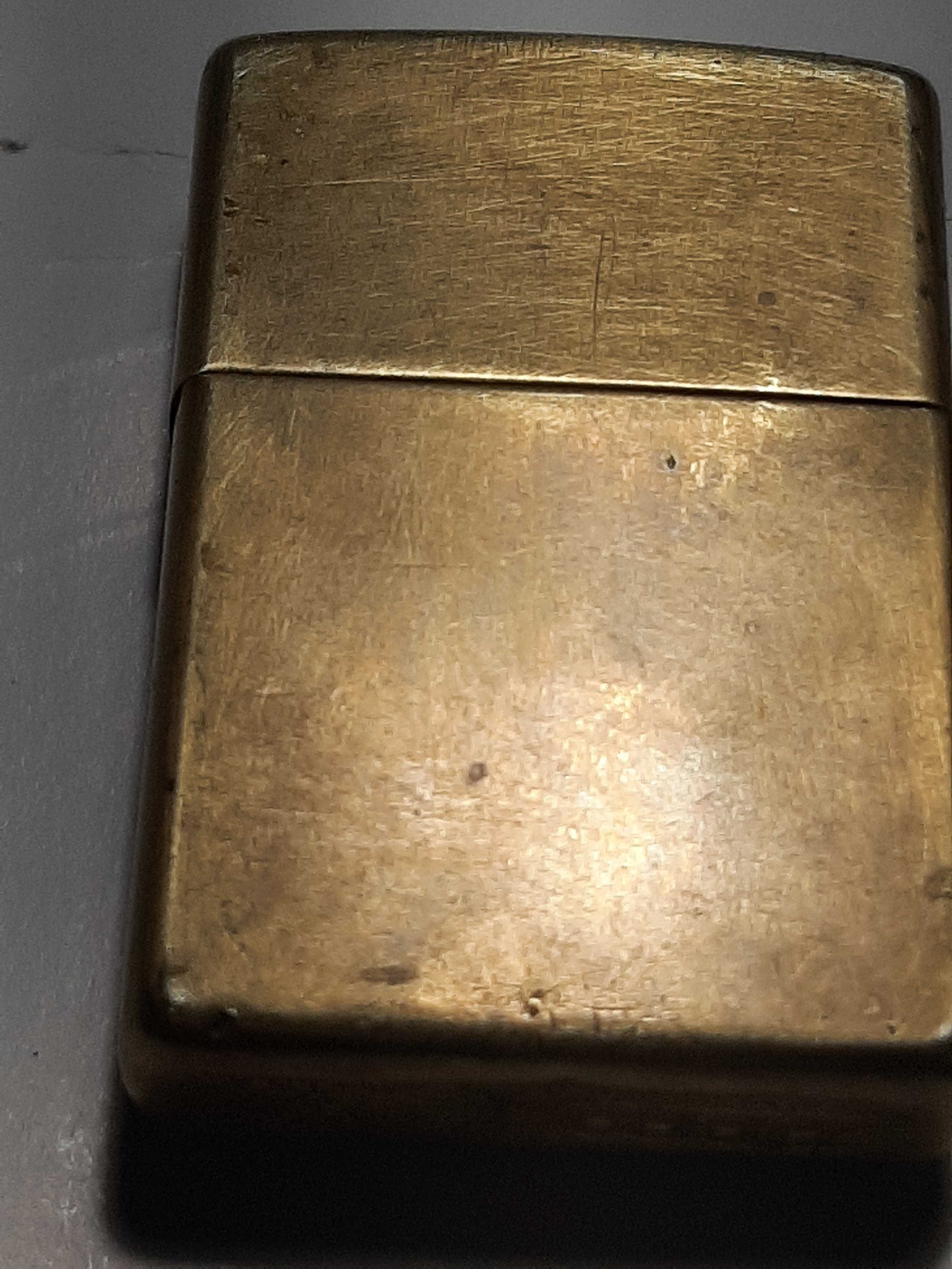 Зажигалка бензиновая Zippo