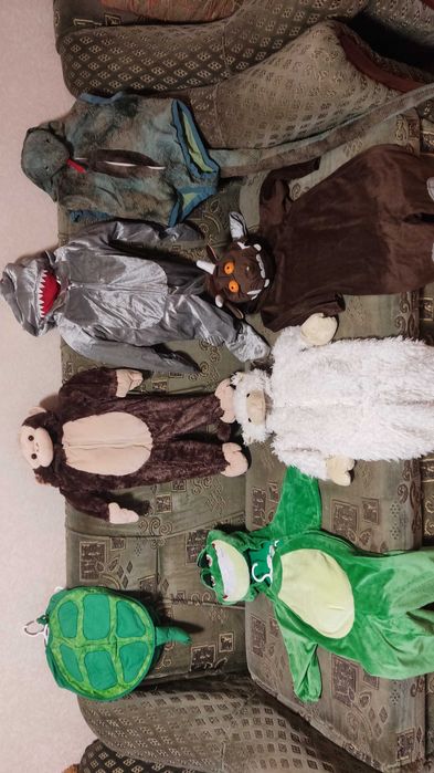 Дитячі карнавальні костюми 3-11 років - супергерої,професії і т.п.