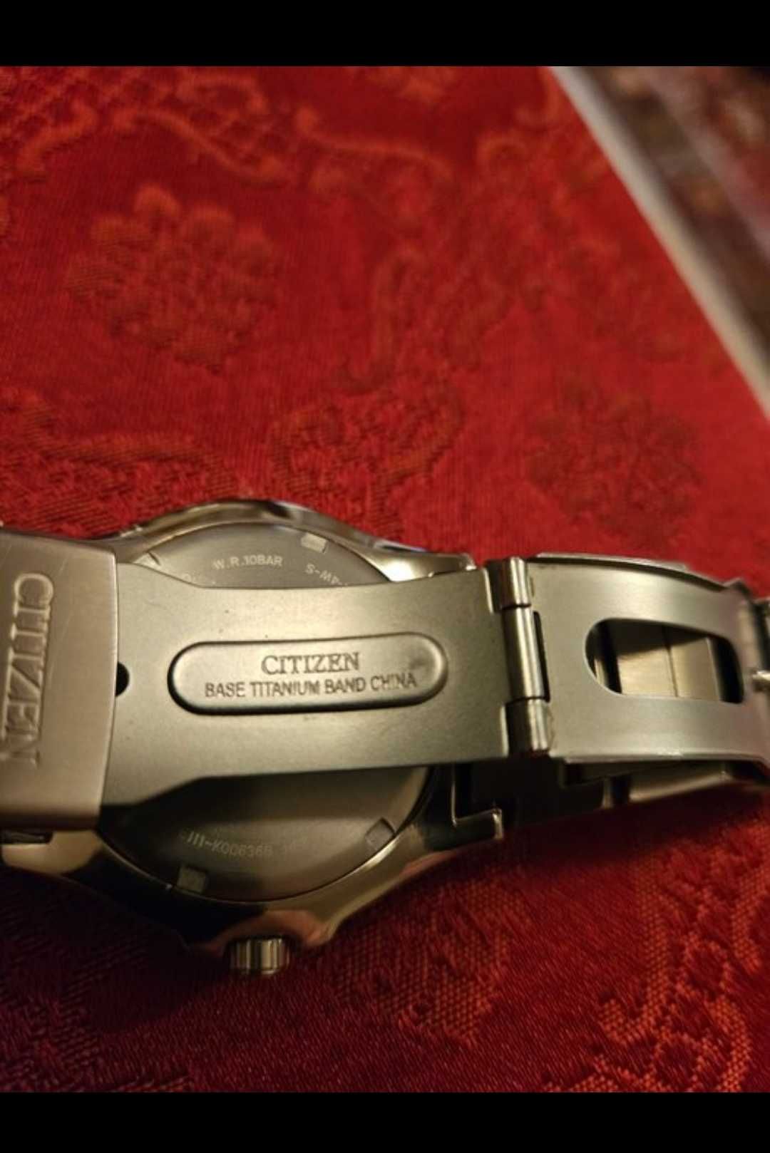 Citizen Eco Drive WR 100 Titanium w bardzo dobrym stanie z pudełkiem.