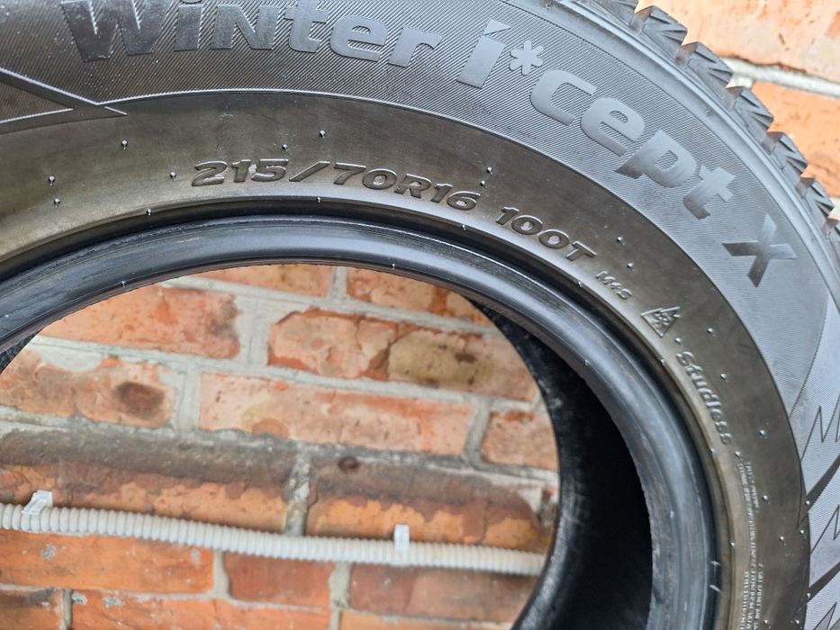 Зимова гума Hankook 215/70 R16