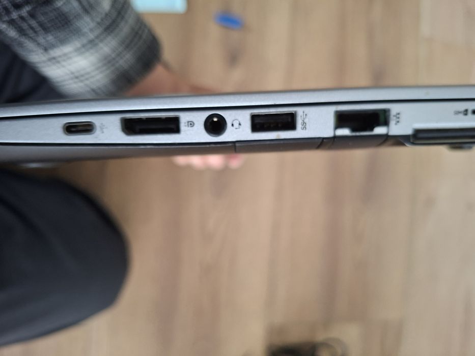 Laptop HP i 5 Windows 11
