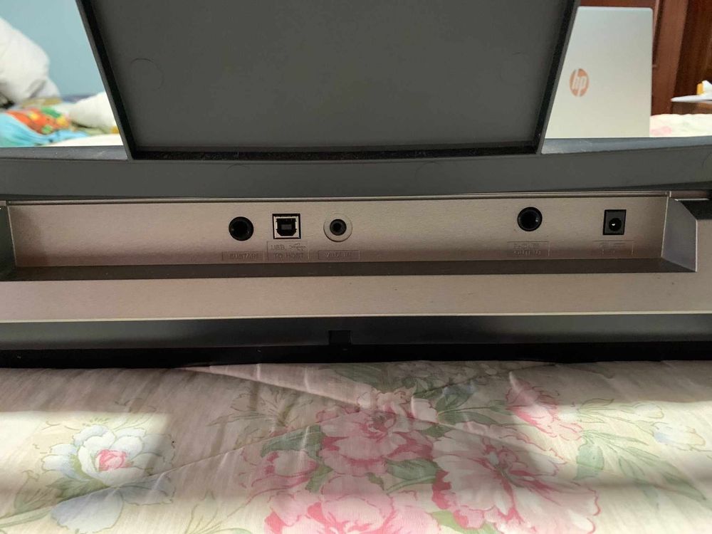 teclado de piano yamanha psr e353