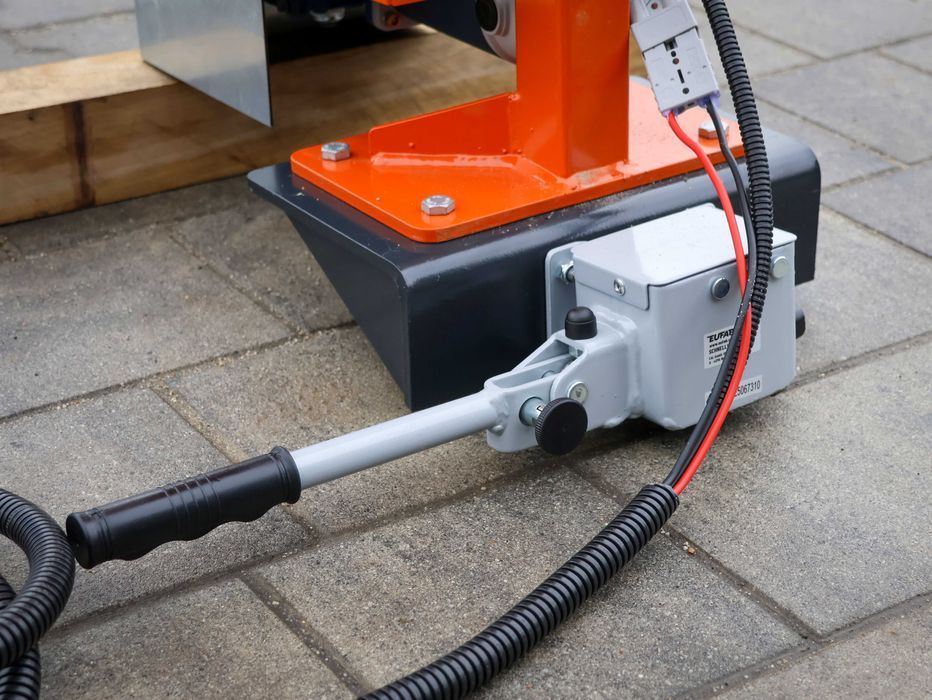 Solarka 100L do quada ATV posypywarka do samochodu