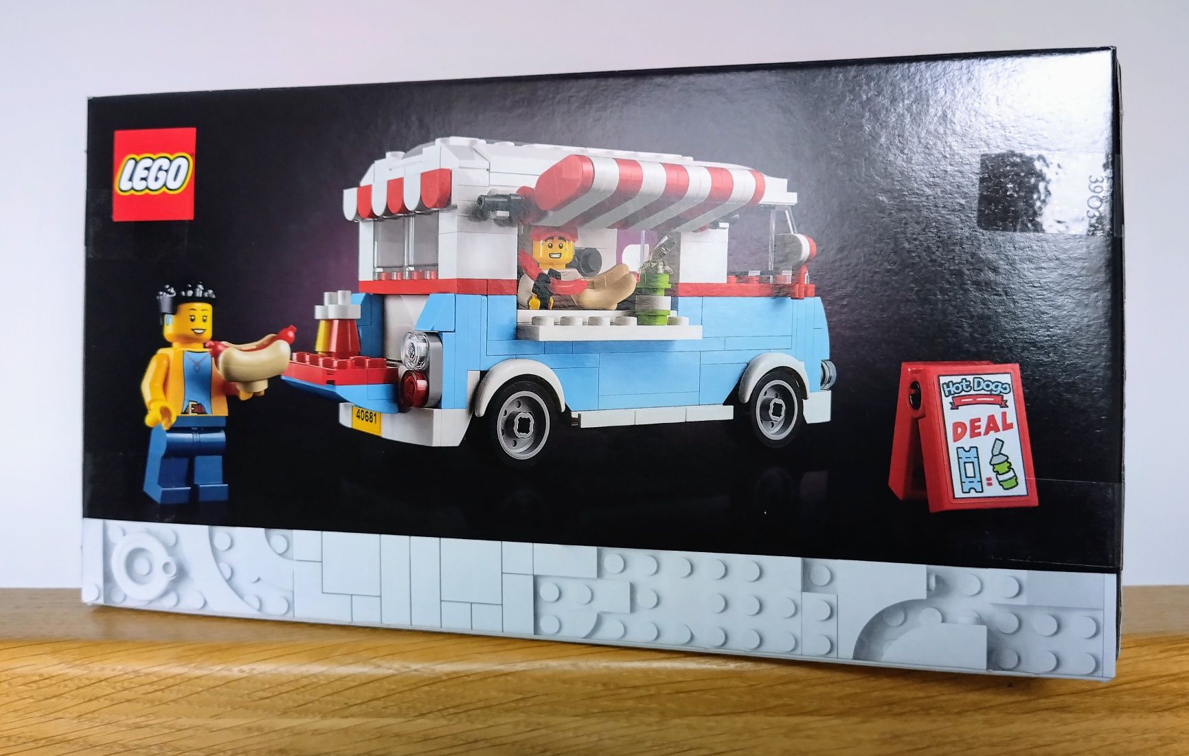 Promocyjne - Food truck retro Lego 40681
