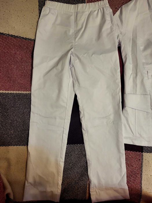 Медична форма (біла) 42 р.