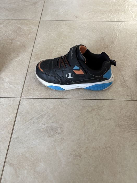 Buty champion z migającymi podeszwami