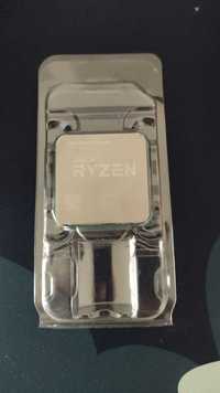 AMD  Ryzen  5 2400G процессор