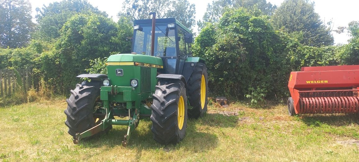Трактор John Deere 3040 1987