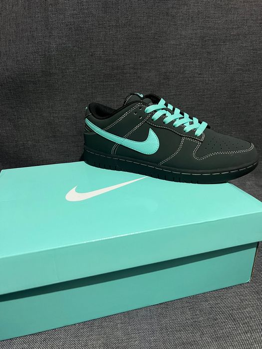 Nike Dunk Low Tiffany