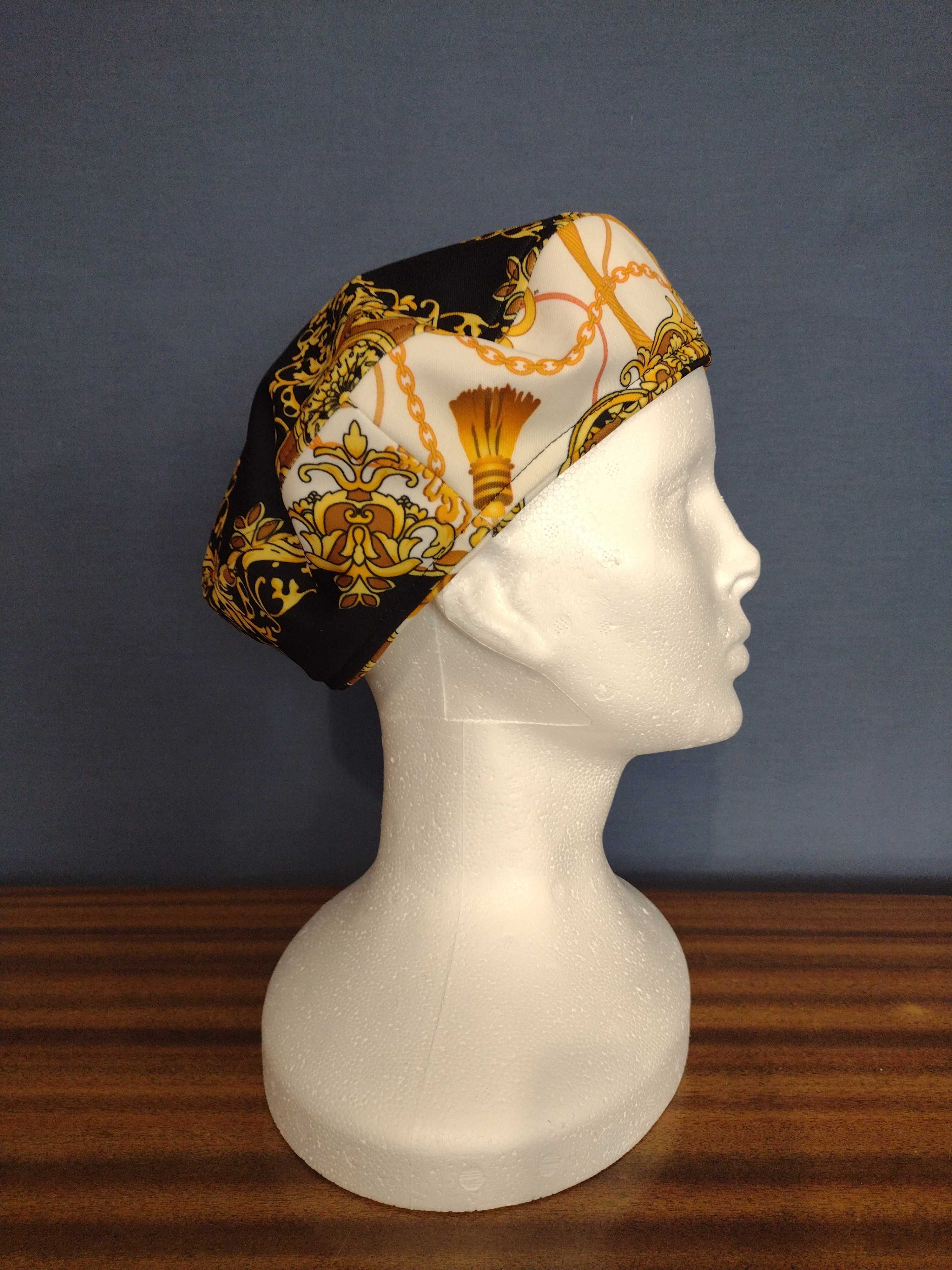 A la Versace - beret hand made