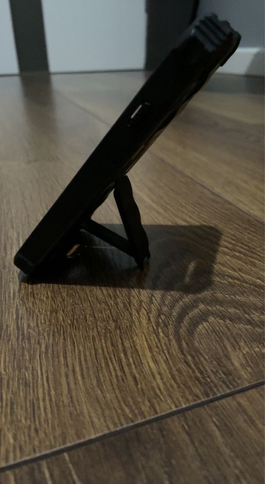 Etui iphone 7/8 mało używane