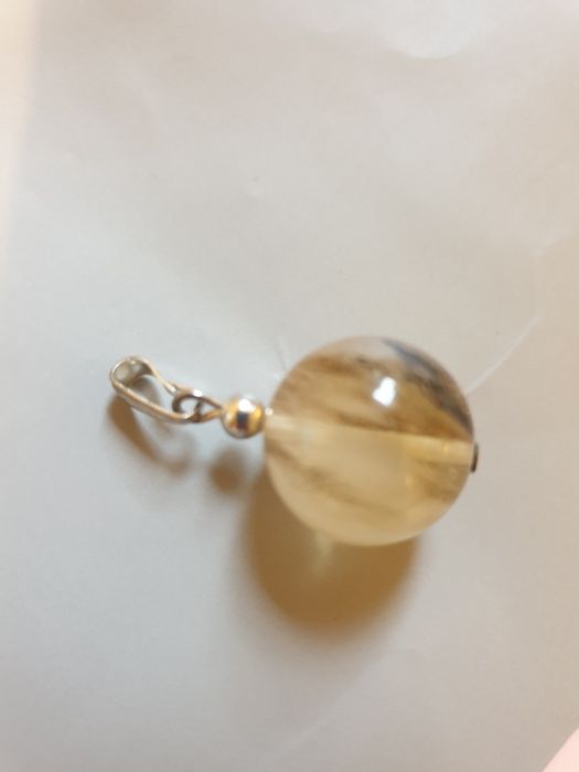 Wisiorek-mleczna kula